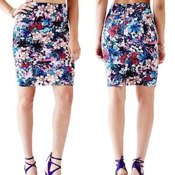 GUESS Floral Print Scuba Skirt (Size L) - Picture 1 of 4